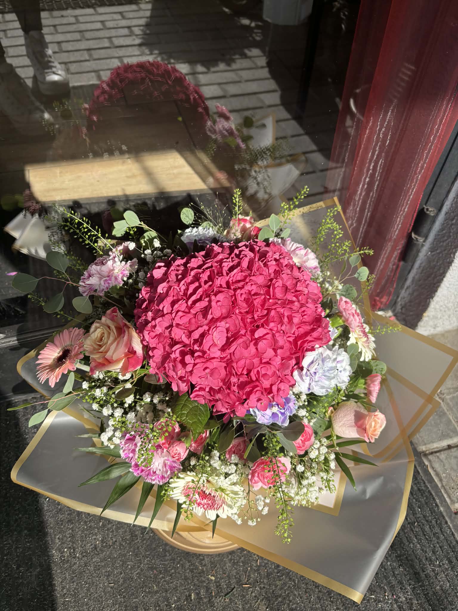 Bukiet z różową hortensją i gerberami