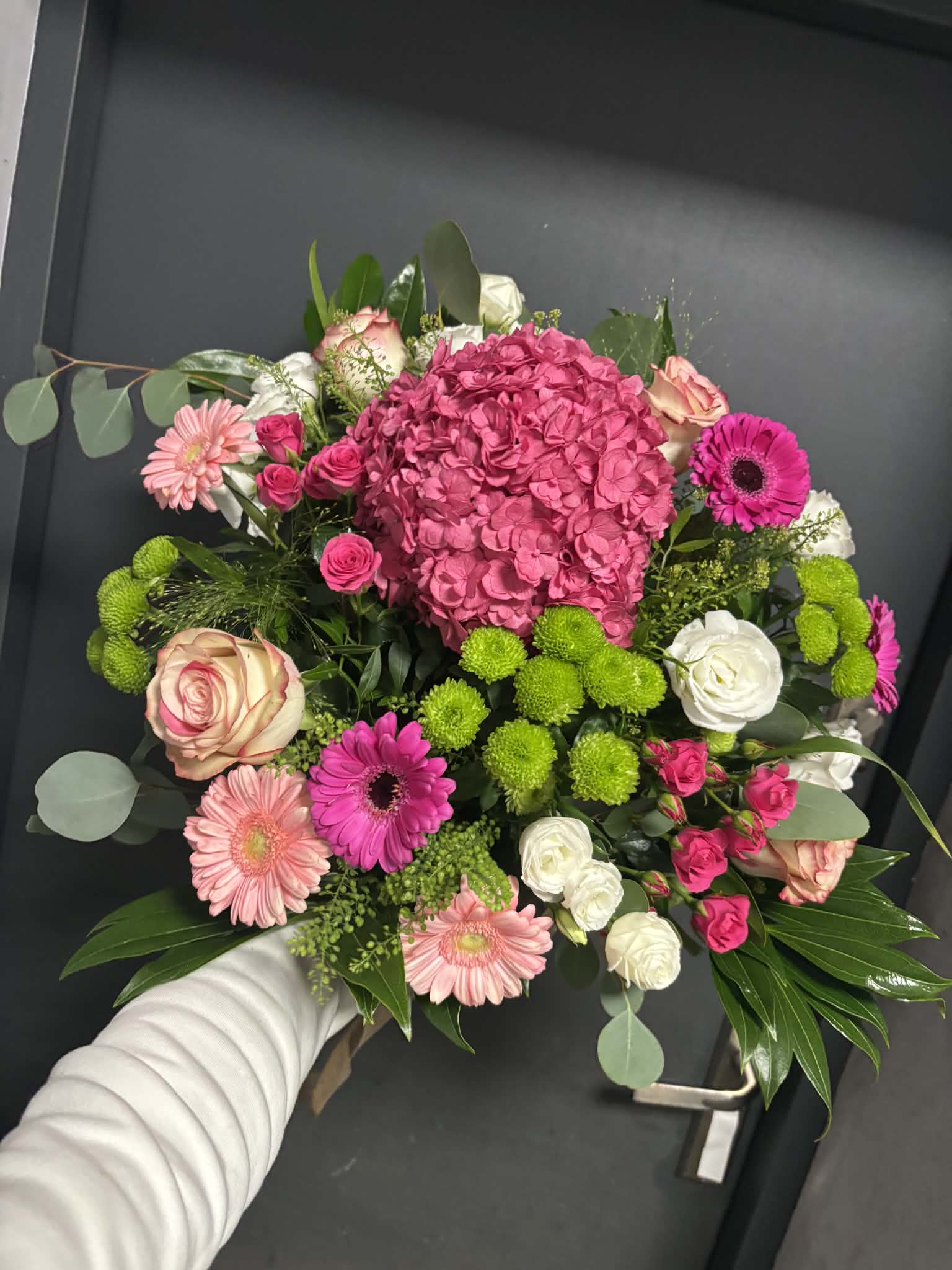 Bukiet z hortensją, gerberami i chryzantemami